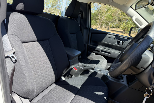 2026 Mitsubishi Triton MV  GLX Cab Chassis Image 12