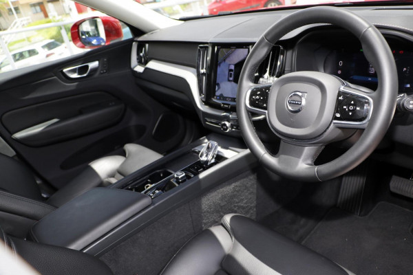 2023 Volvo XC60 UZ Ultimate B5 Bright SUV Image 6