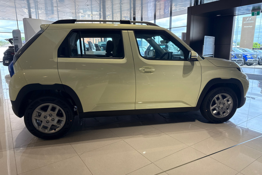 2025 Hyundai Inster  Standard Range SUV Image 8