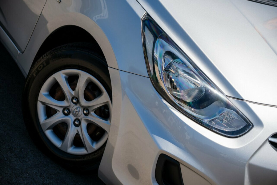 2012 Hyundai Accent RB Active Hatch Image 6