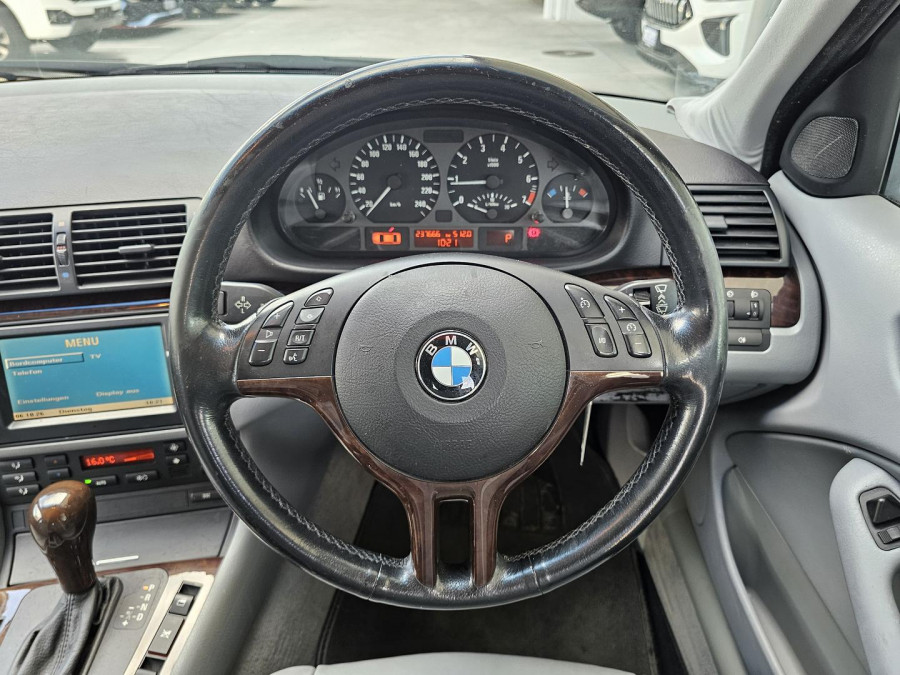 2004 BMW 3 Series E46 318i M Sport Sedan Image 13