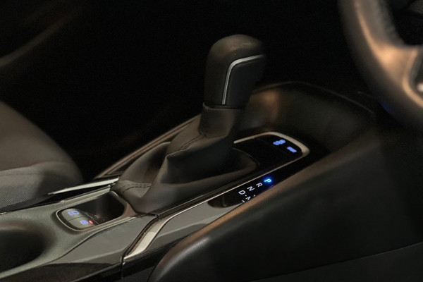 2020 Toyota Corolla ZRE SX Sedan Image 17