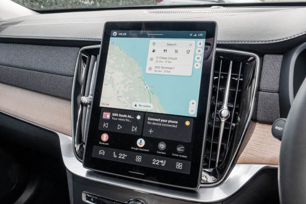 2026 Volvo XC90 L Series Plus B5 Bright SUV image 13