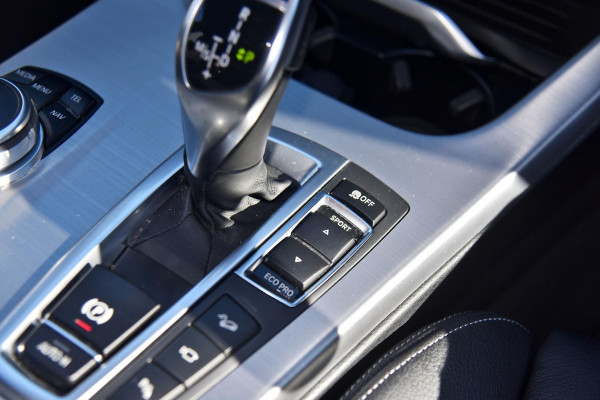 2016 BMW X3 F25 LCI 20 xDrive SUV Image 16