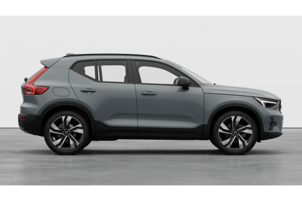 2026 Volvo XC40 XZ Ultra B4 Dark SUV Image 5