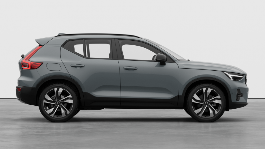 2026 Volvo XC40 XZ Ultra B4 Dark SUV Image 5