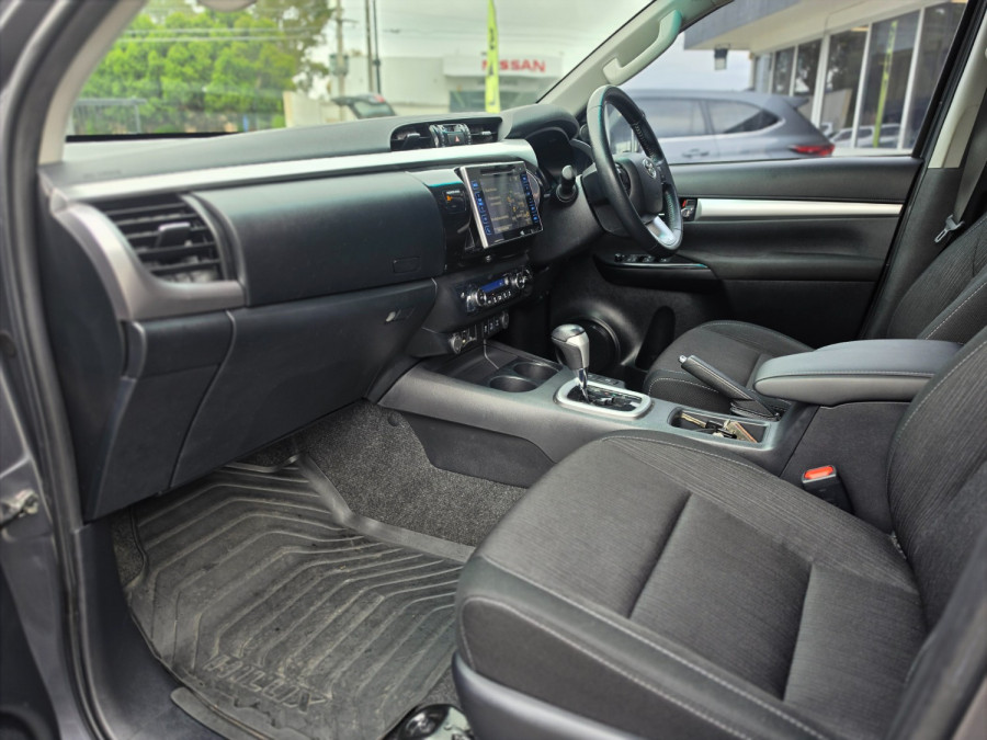 2019 Toyota HiLux  SR5 Dual Cab Ute Image 16