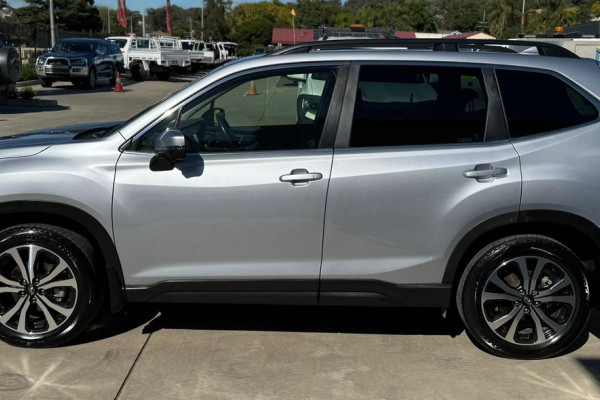 2021 Subaru Forester S5 2.5i Premium SUV Image 4