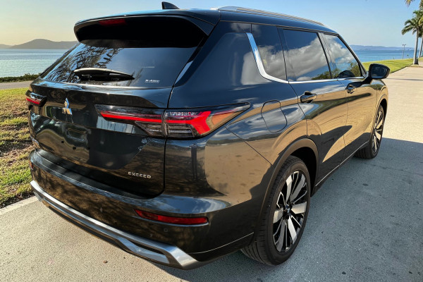 2025 Mitsubishi Outlander ZM Exceed Tourer SUV Image 6