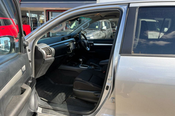 2023 Toyota HiLux GUN126R SR5 Ute Image 6