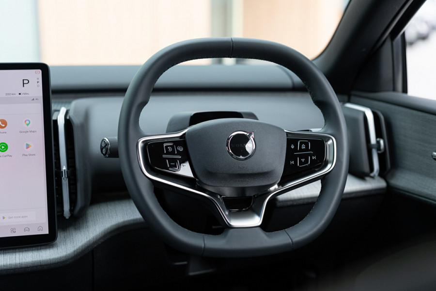 2026 Volvo EX30  Single Motor Extended Range Plus SUV Image 15