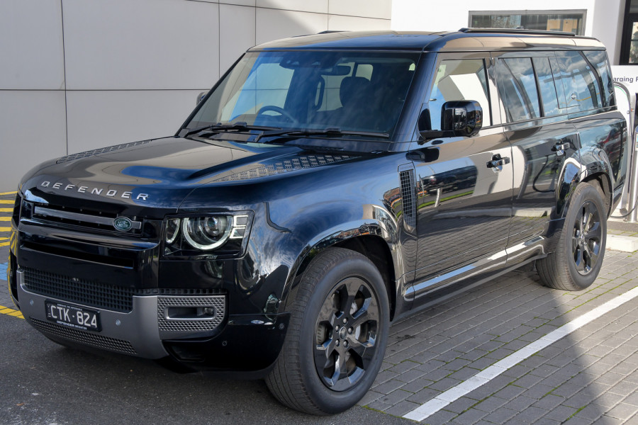 2023 Land Rover Defender L663 130 D300 SE SUV