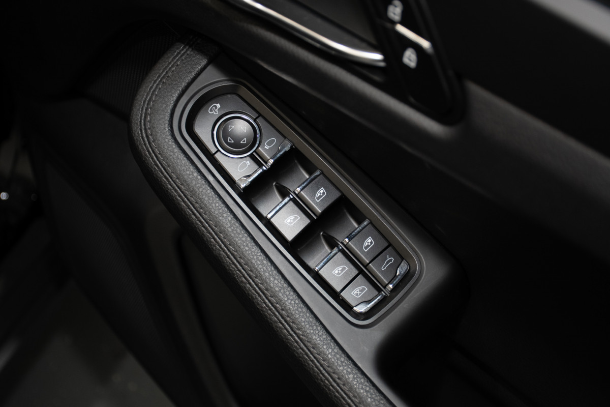 2020 Porsche Macan SUV