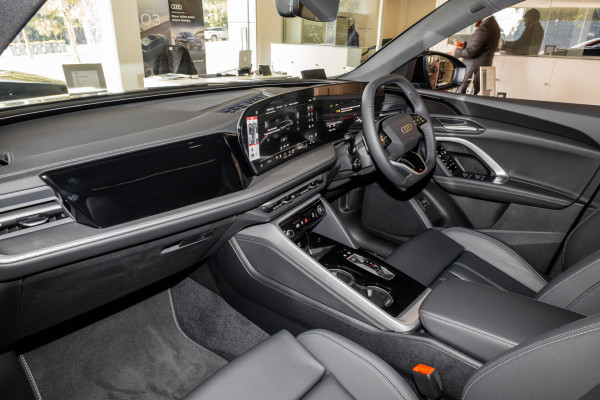2026 MY25 Audi Q5 GU e-hybrid 270kW SUV image 7