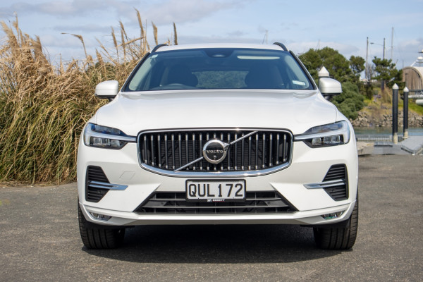 2024 Volvo XC60 UZ Plus B5 SUV Image 2