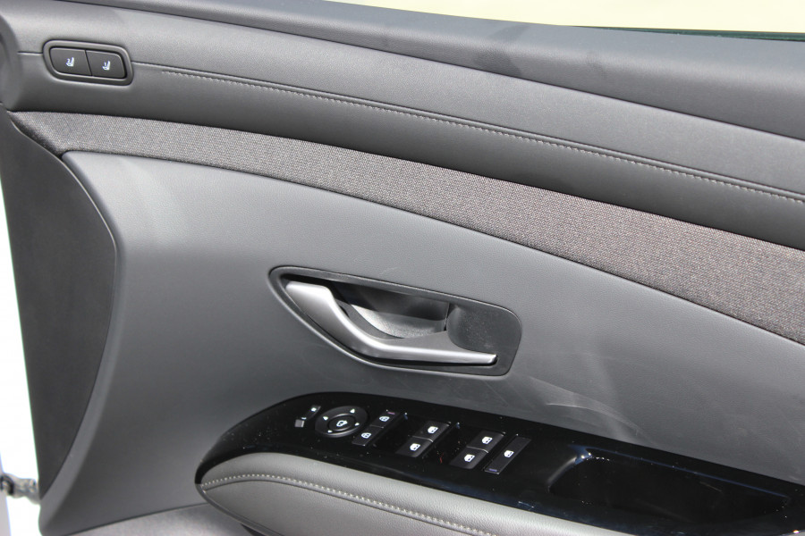 2025 Hyundai Tucson NX4.V3 Premium SUV Image 16