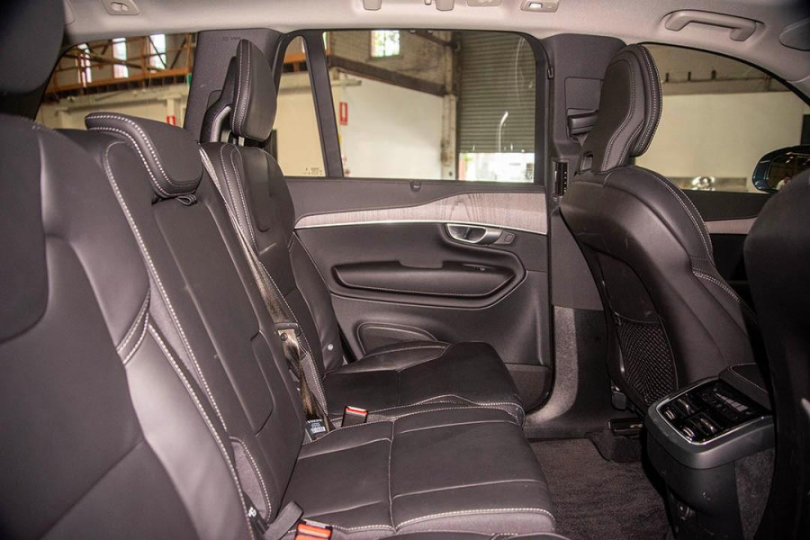 2023 Volvo XC90 L Series Ultimate B6 Bright SUV Image 9