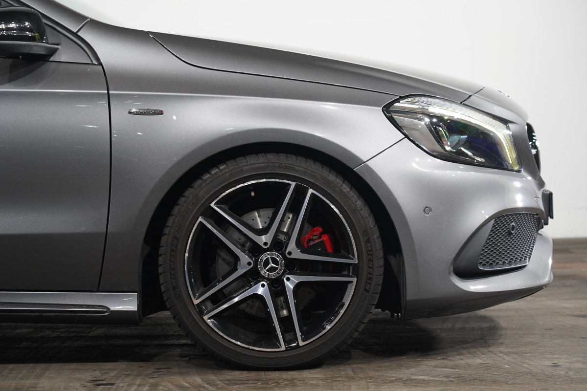 2017 Mercedes-Benz A250 Sport 4matic Hatch Image 5