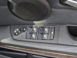 2011 BMW 320d E9 Lifestyle Sedan