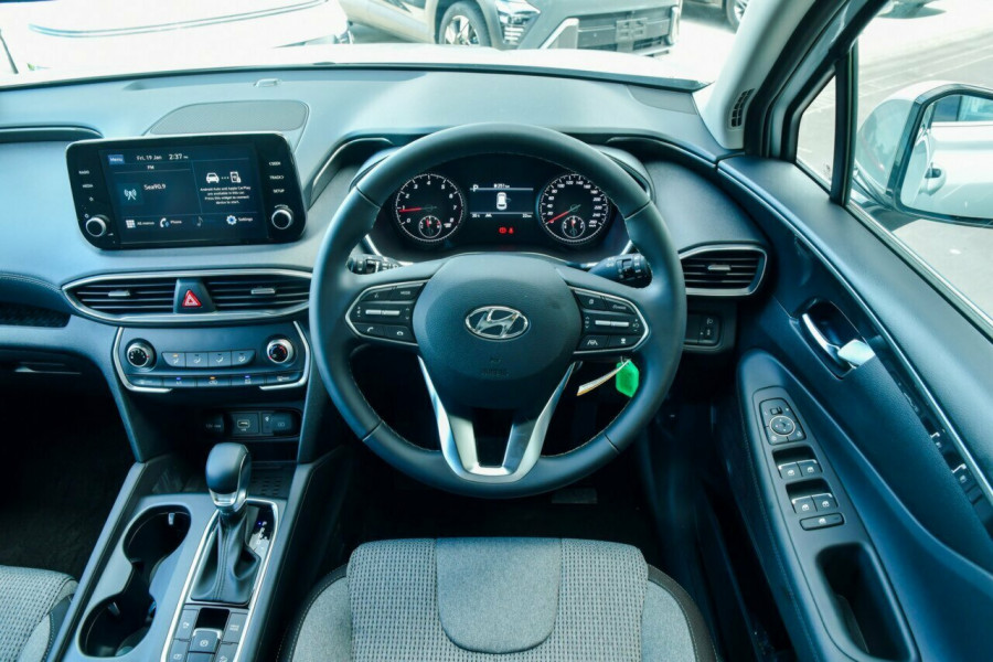 2023 Hyundai Santa Fe TM.V4 SUV Image 9