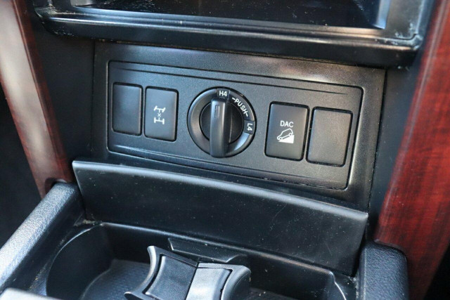 2017 Toyota LandCruiser Prado GDJ150R VX SUV Image 32