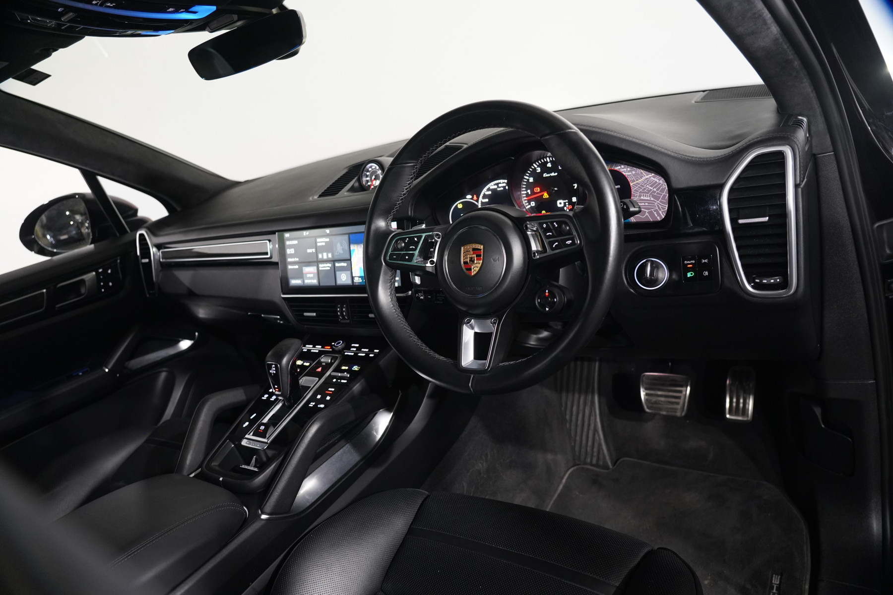 2019 Porsche Cayenne Turbo SUV Image 11