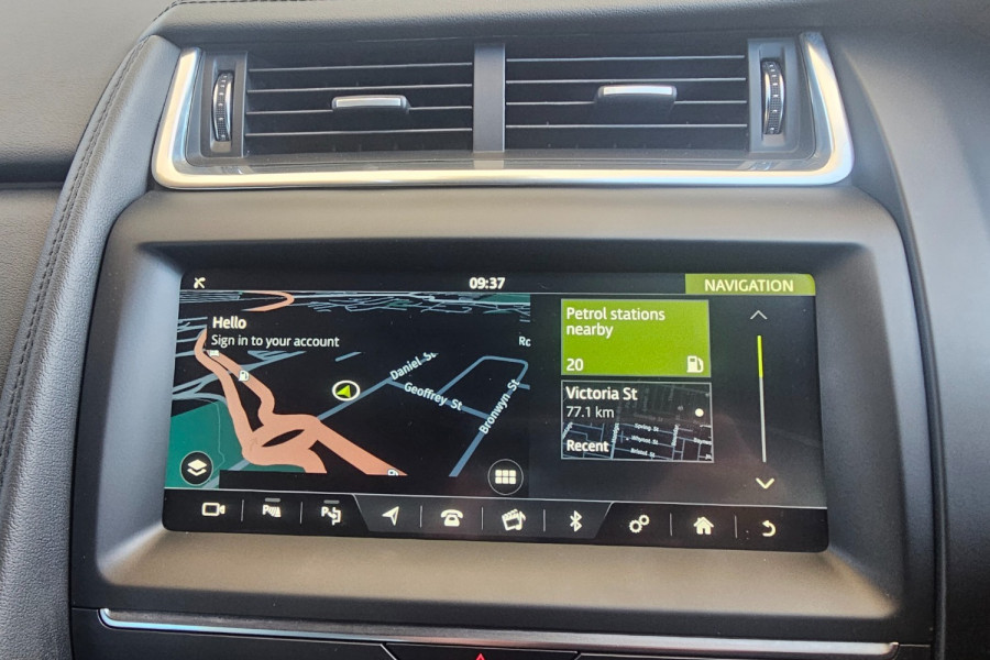 2019 Jaguar E-PACE X540 P250 SE SUV Image 17