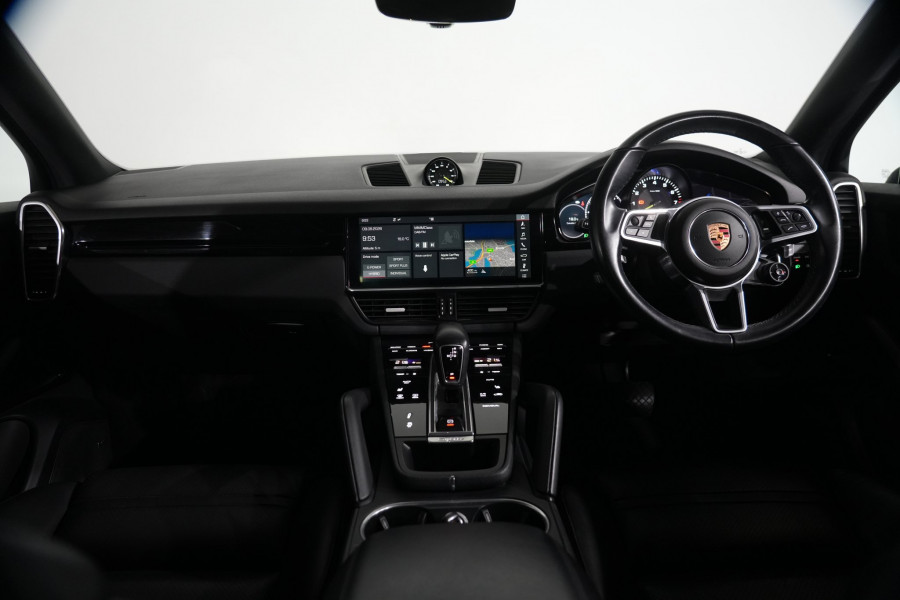 2018 Porsche Cayenne E-Hybrid SUV Image 13