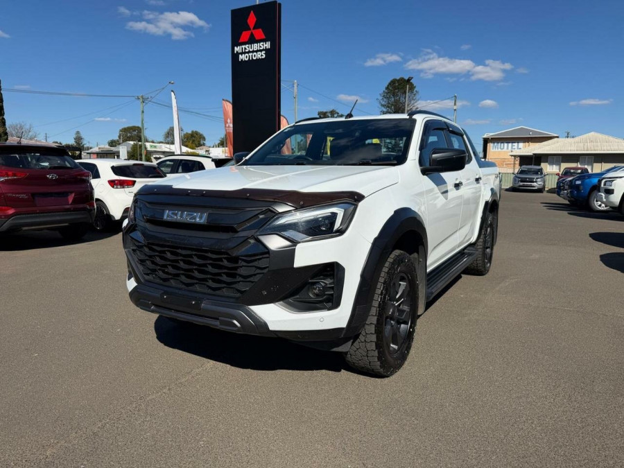 2024 Isuzu D-MAX RG X-TERRAIN Ute Image 1