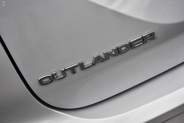 2026 Mitsubishi Outlander ZM LS SUV Image 11