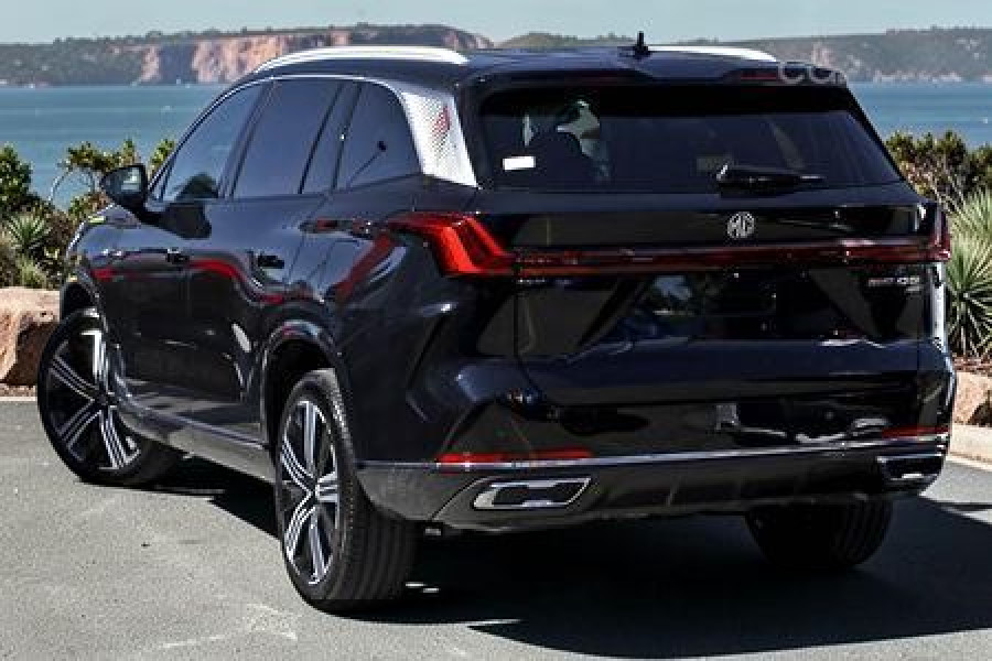 2025 MG QS IS31 Essence SUV Image 2