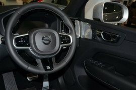 2018 MY19 Volvo XC60 UZ D5 R-Design Suv