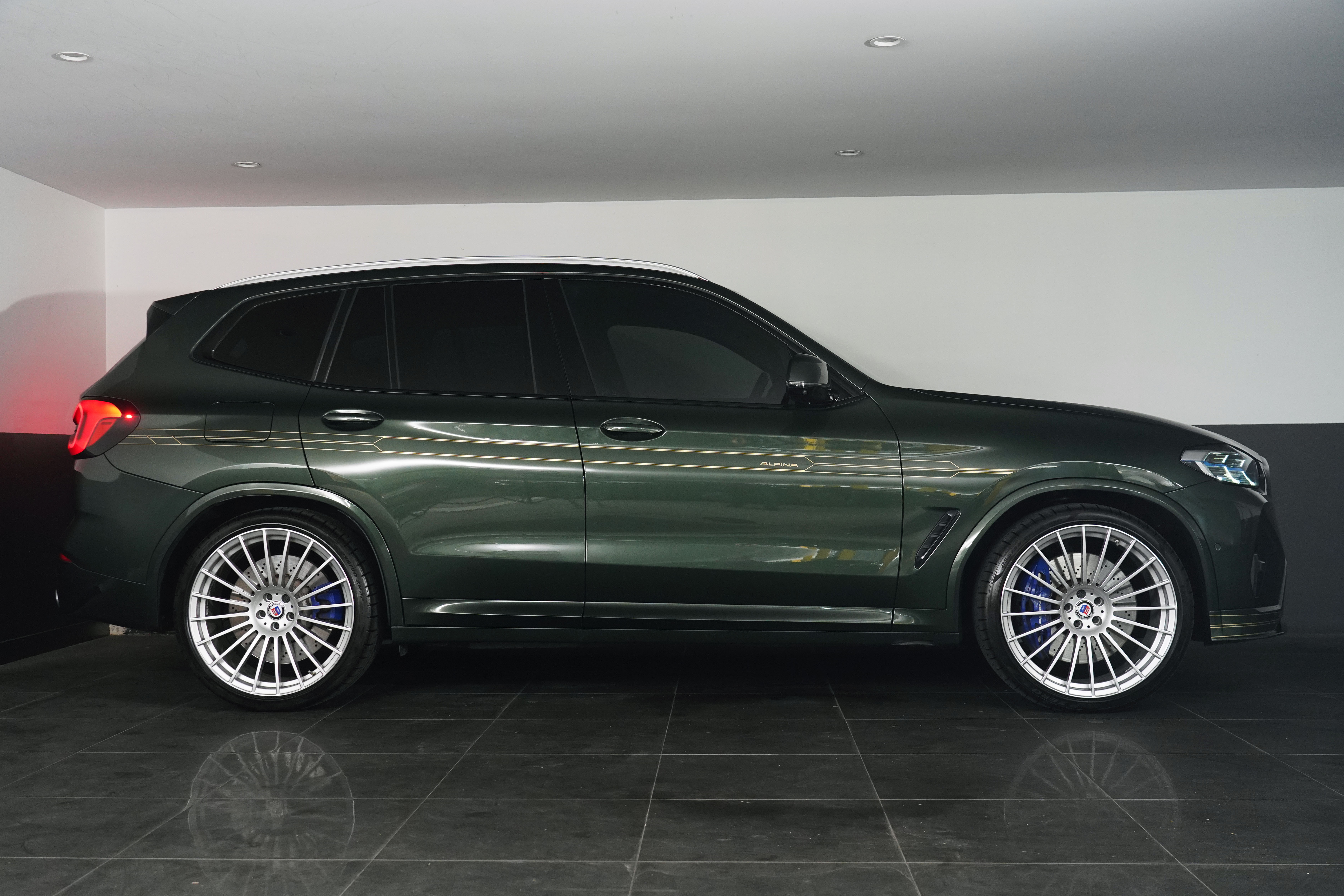 2022 Alpina Xd3 Bi-Turbo SUV Image 18