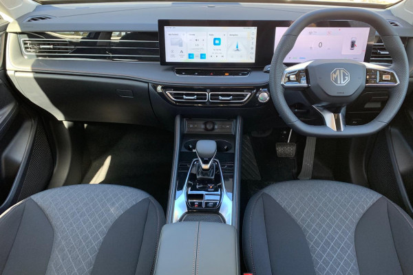 2025 MG HS AS33 Hybrid+ Excite SUV Image 11