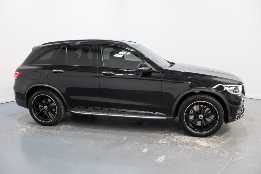 2022 Mercedes-Benz GLC-Class GLC300 e SUV Image 7