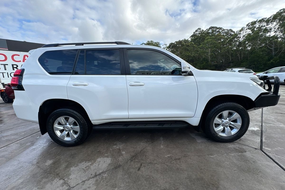 2021 Toyota LandCruiser Prado GDJ150R GXL SUV Image 16