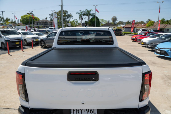 2025 Toyota HiLux GUN126R SR 48V Ute Image 23
