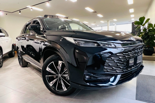 2026 MY25 MG HS AS33H Essence Hybrid+ SUV Image 1