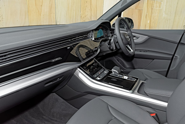 2026 MY25 Audi Q7 4M TFSI 185kW SUV image 8
