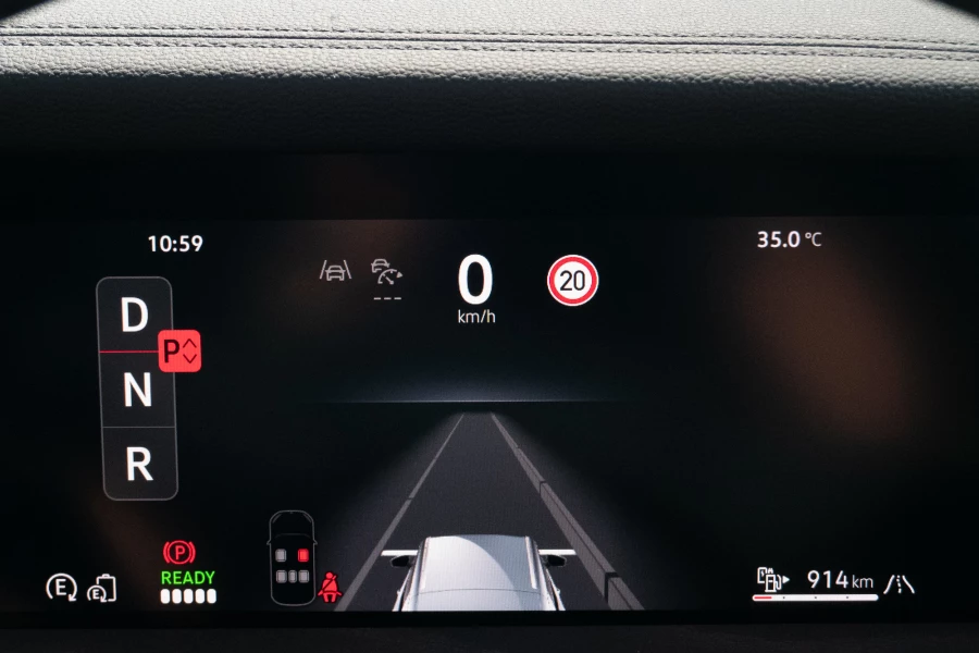 2026 Volkswagen Tayron R4 150TSI eHybrid Elegance SUV Image 12
