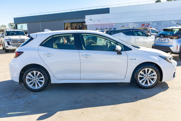 2023 Toyota Corolla ZWE219R  Ascent Sport Hybrid Hatch Image 3