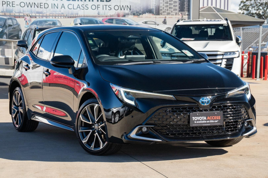 2025 Toyota Corolla ZWE219R  ZR Hybrid Hatch Image 1