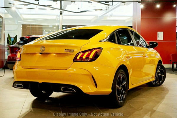 2023 MG MG5 AP32 Essence Sedan Image 2