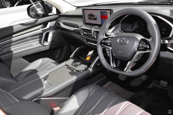 2026 MY25 LDV D90 SV9A Executive SUV Image 5
