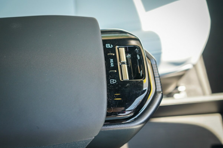 2023 MY24 Volvo EX30  Single Motor Extended Range Ultra SUV Image 19