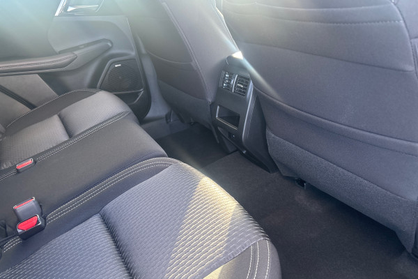 2025 Mitsubishi Outlander ZM LS SUV Image 9