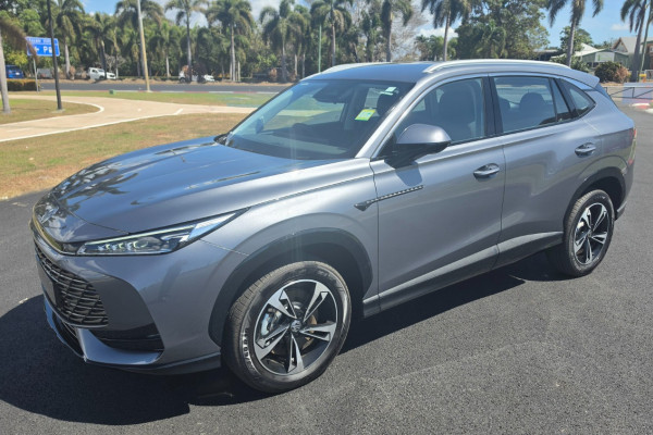 2025 MG HS AS33H Excite Hybrid+ SUV Image 11