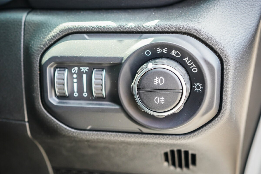 2023 Jeep Wrangler JL Unlimited Overland SUV Image 18