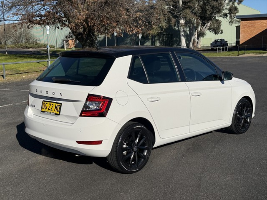 2021 Skoda Fabia NJ Run-Out Edition Hatch Image 3