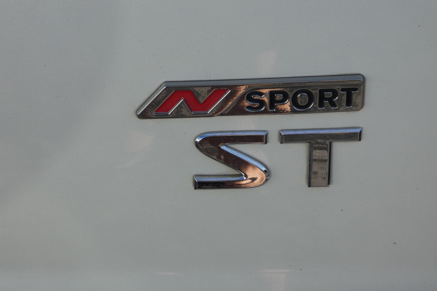2017 Nissan Navara D23 SERIES II ST 4X4 Ute Image 7